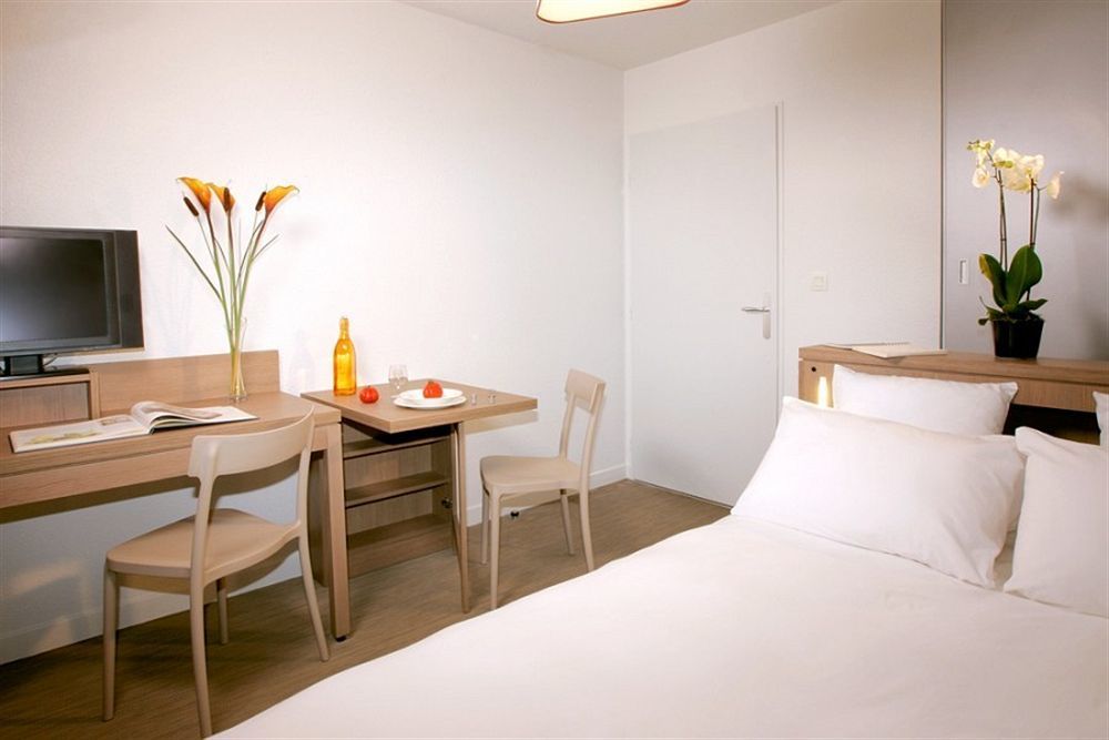 Terres De France - Appart'Hotel Quimper Bretagne מראה חיצוני תמונה